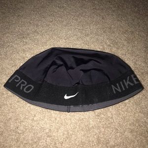 Nike Accessories - Nike Pro Dri-Fit Athletic skull cap Nike Accessories - Nike Pro Dri-Fit Athletic skull cap